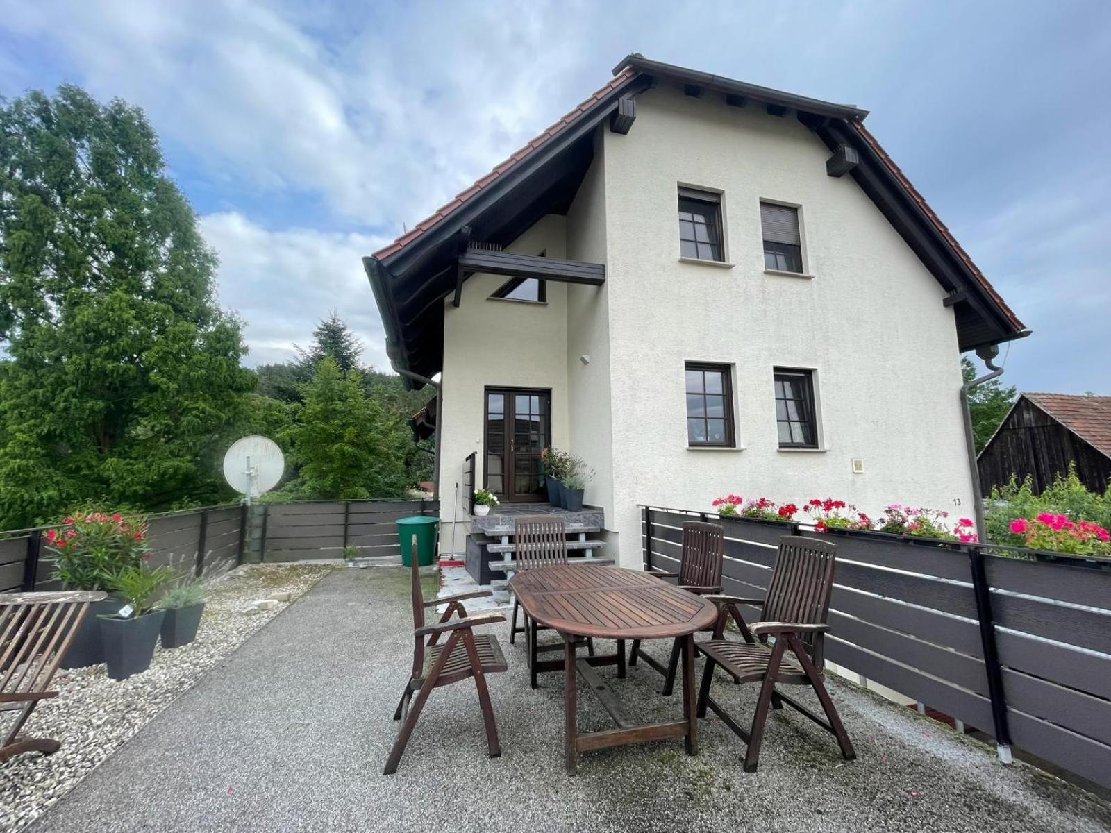 2-Raum App Mit Terrasse Jena Zoellnitz Apartamento Exterior foto